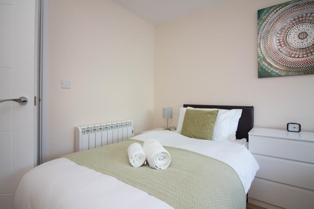 Castle Point Apartments Southampton Premier Lodge 외부 사진