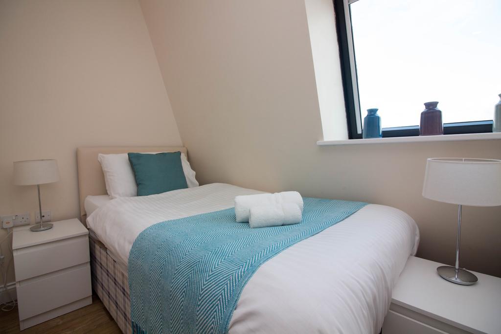 Castle Point Apartments Southampton Premier Lodge 외부 사진